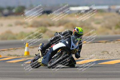 media/Oct-07-2023-CVMA (Sat) [[f84d08e330]]/Race 5 Amatuer Formula Middleweight/